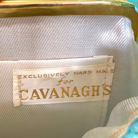 Cavanagh’s kisslock beaded purse - Picture 8 of 9